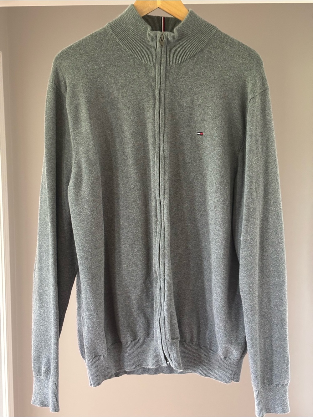 Tommy Hilfiger Men's Light Gray Full-Zip Mock Collar Sweater